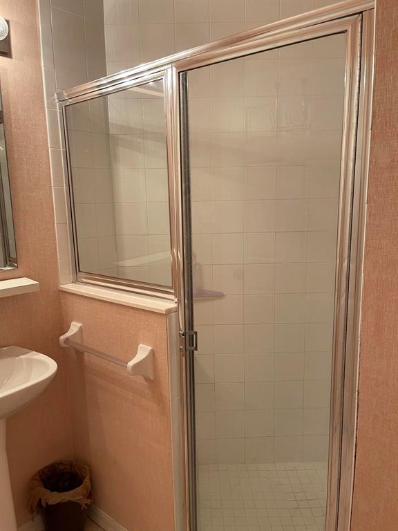 GOLF VILLAS CONDOMINIUM - Residential