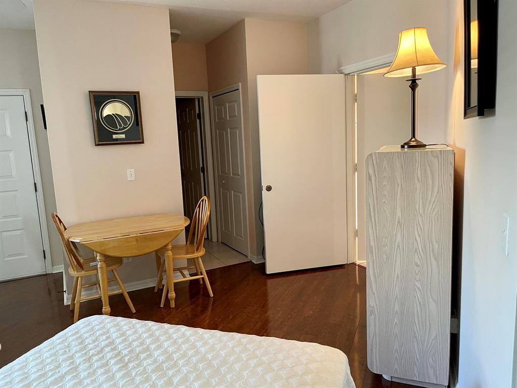 GOLF VILLAS CONDOMINIUM - Residential