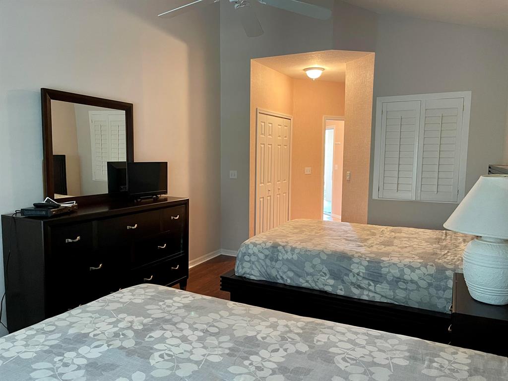 GOLF VILLAS CONDOMINIUM - Residential