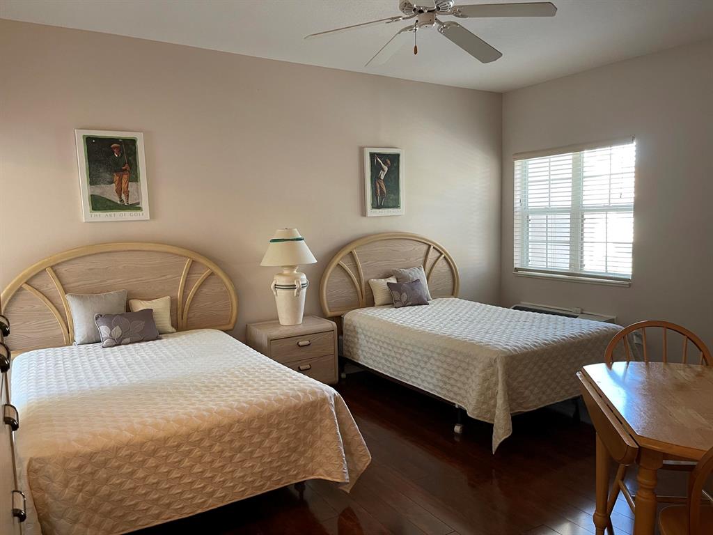 GOLF VILLAS CONDOMINIUM - Residential