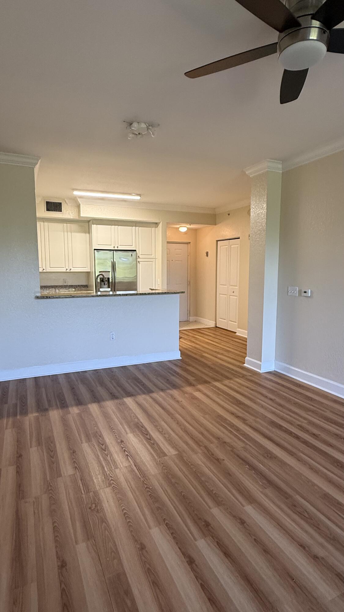 VIZCAYA LAKES CONDO - Residential Lease