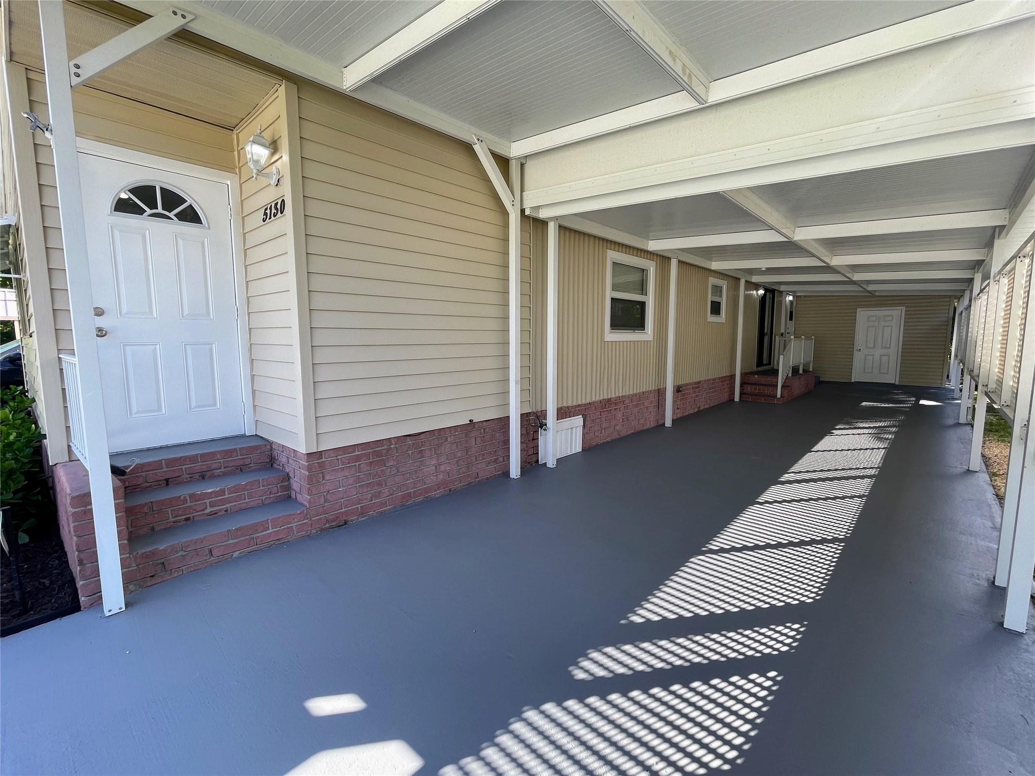 View photos, virtual tours, details... 5130 SW 30th Ave