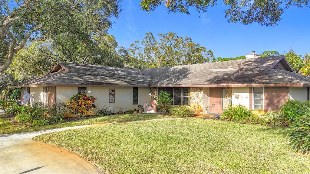 Photo of 1015 SE Kitching Cove Lane, Port Saint Lucie, FL 34952 (MLS # F10473451)