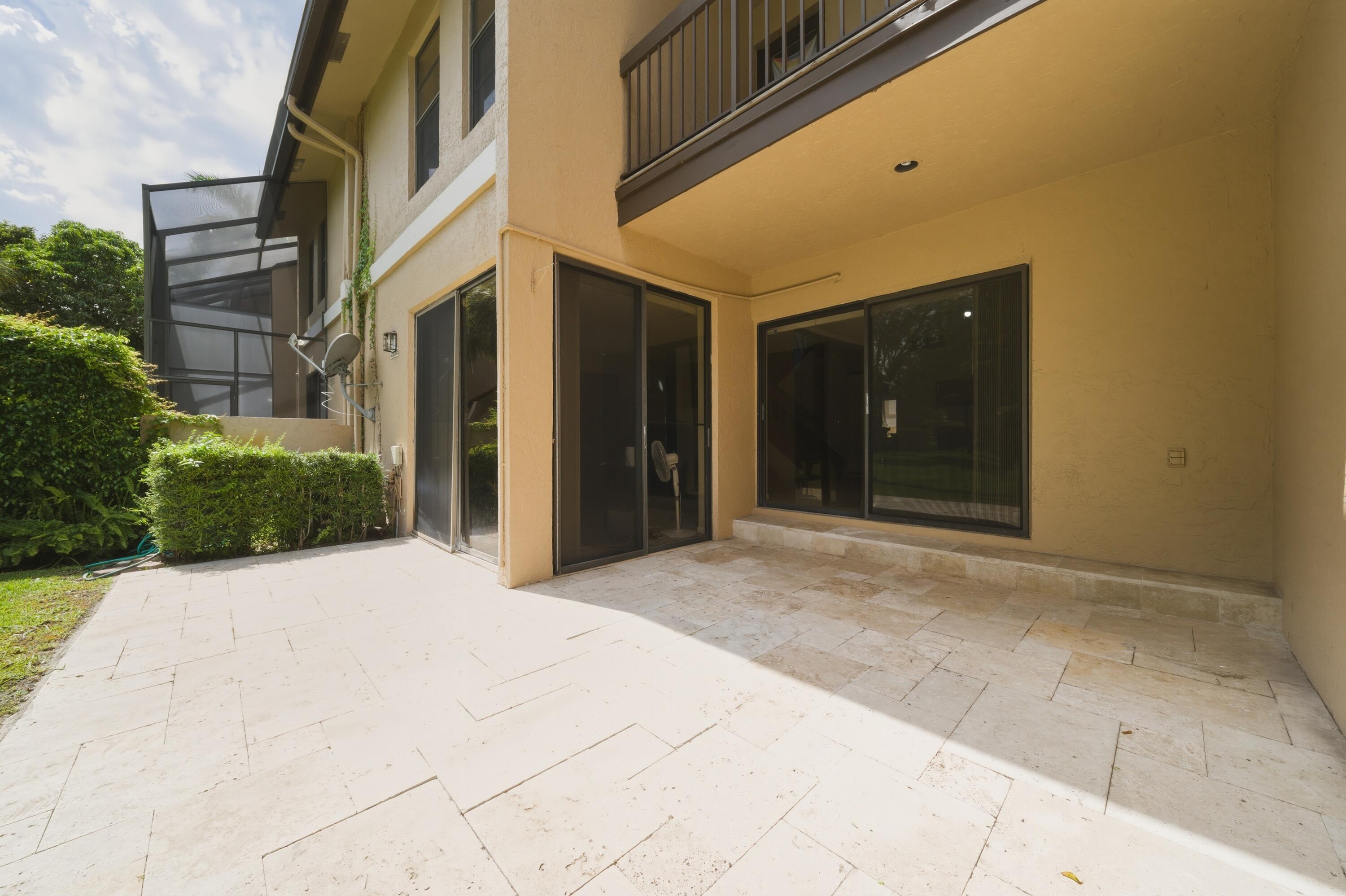 LAS BRISAS - Residential