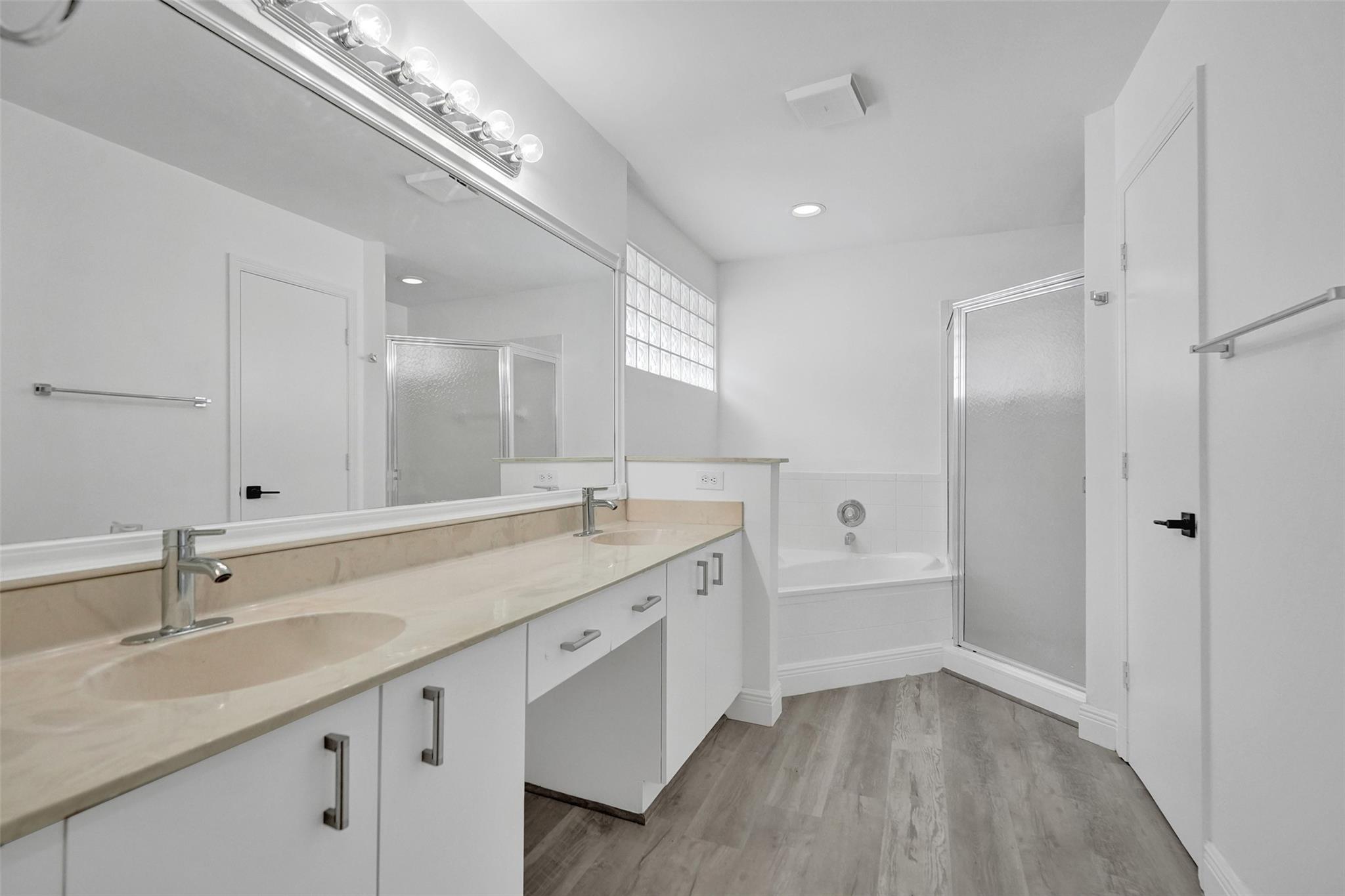 Pine Ridge 112-37 B - Residential