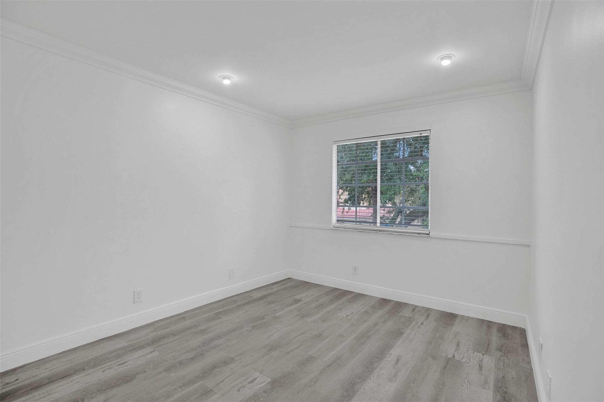 Pine Ridge 112-37 B - Residential