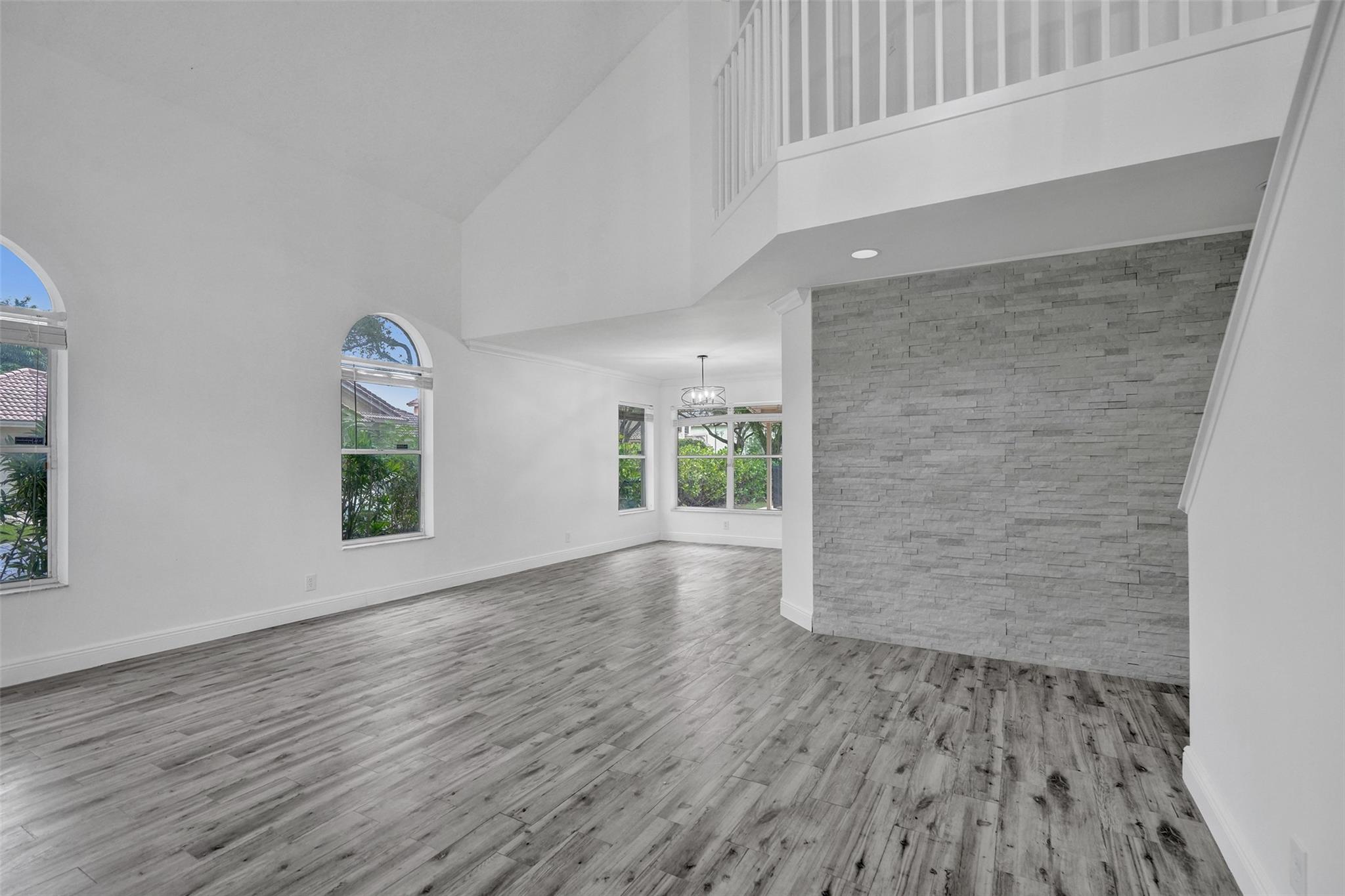 Pine Ridge 112-37 B - Residential