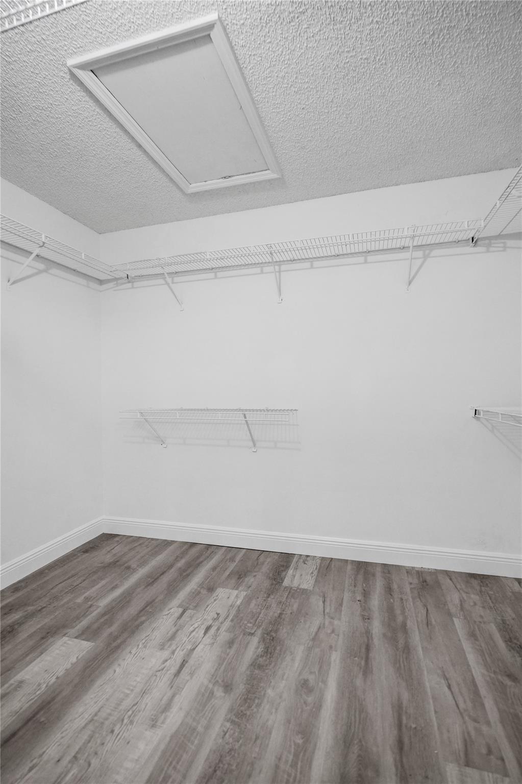 Pine Ridge 112-37 B - Residential