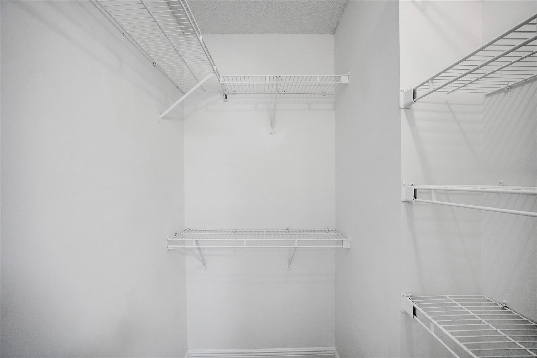 Pine Ridge 112-37 B - Residential