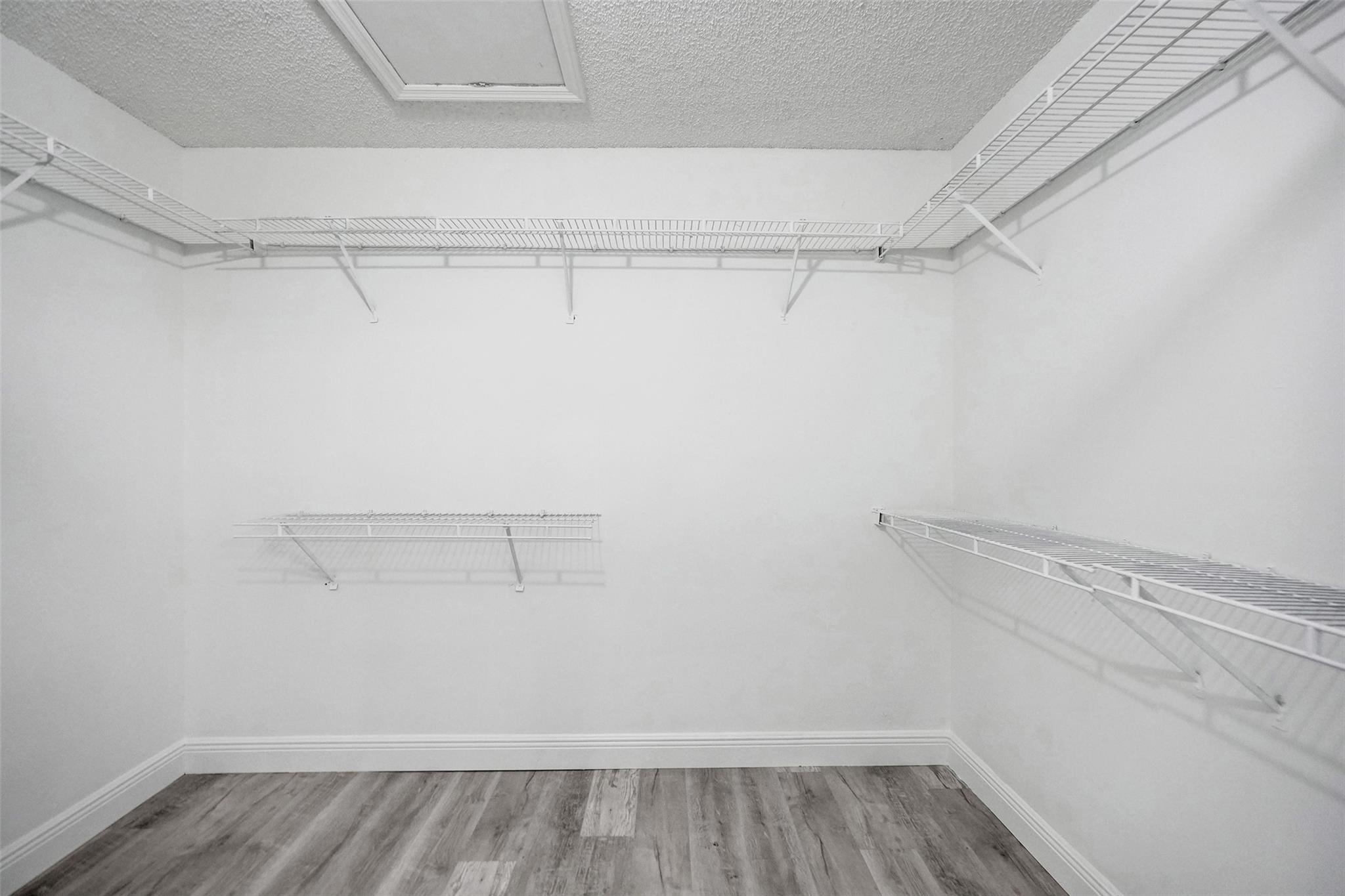 Pine Ridge 112-37 B - Residential