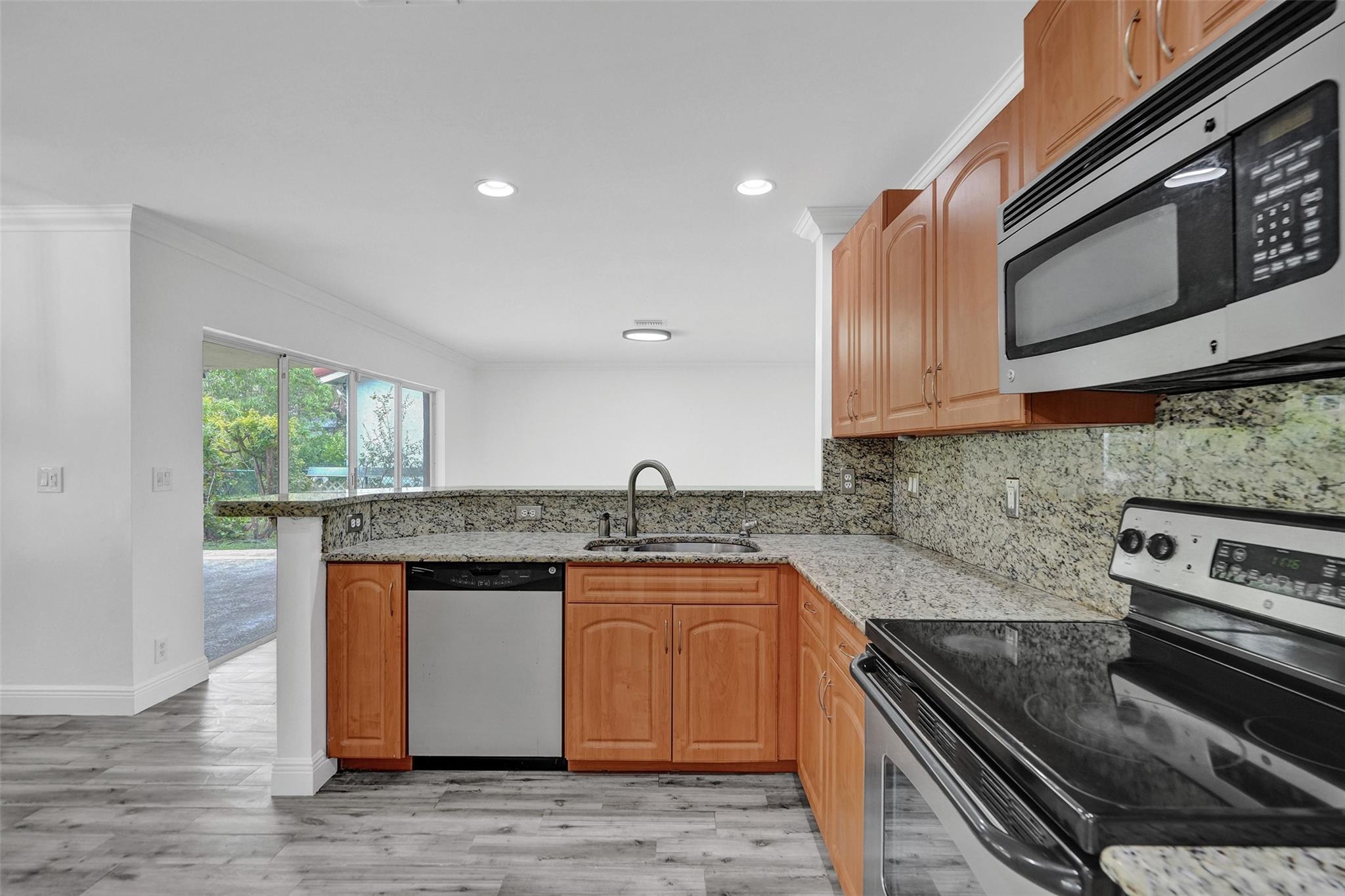 Pine Ridge 112-37 B - Residential