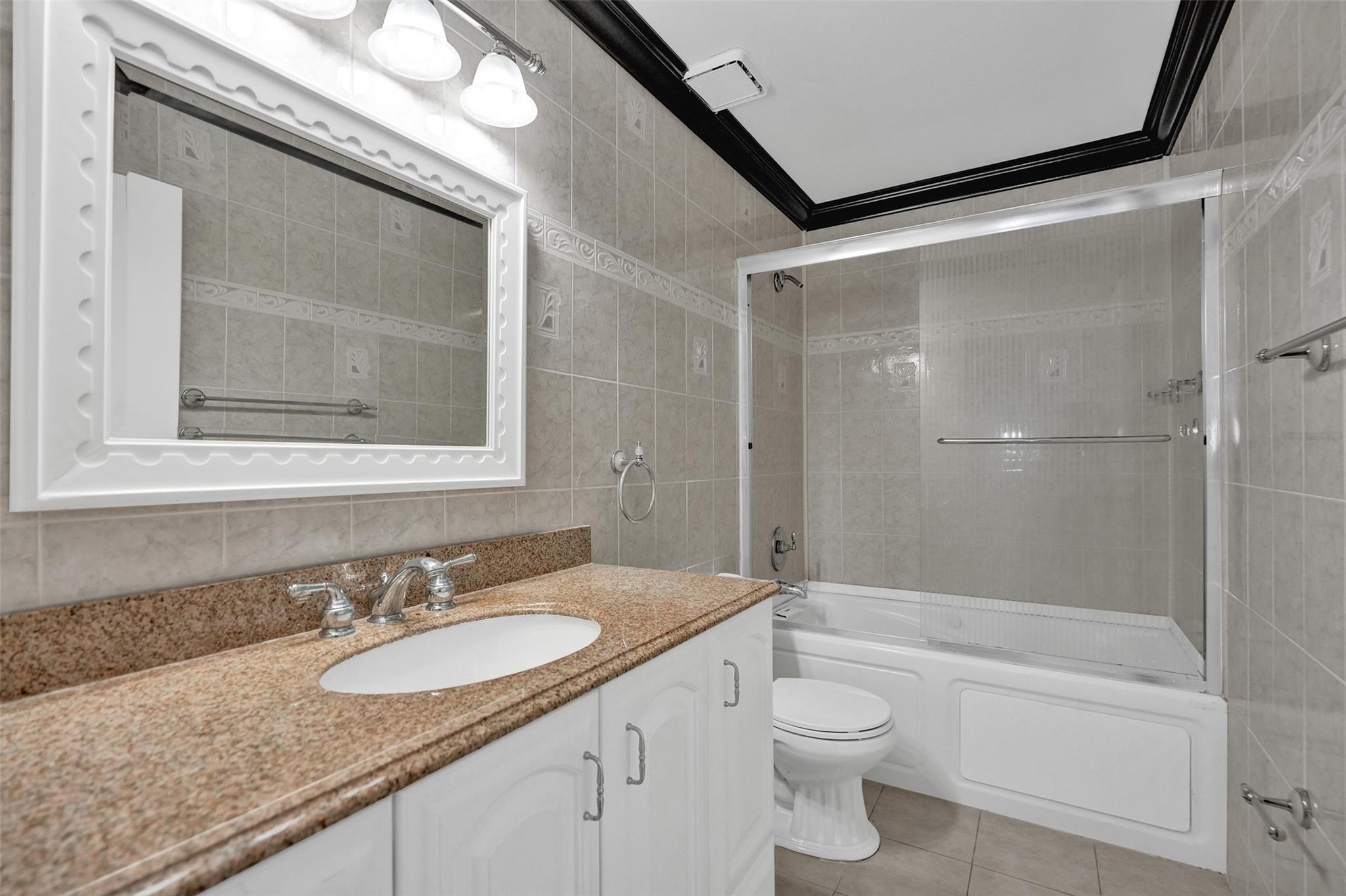 Pine Ridge 112-37 B - Residential