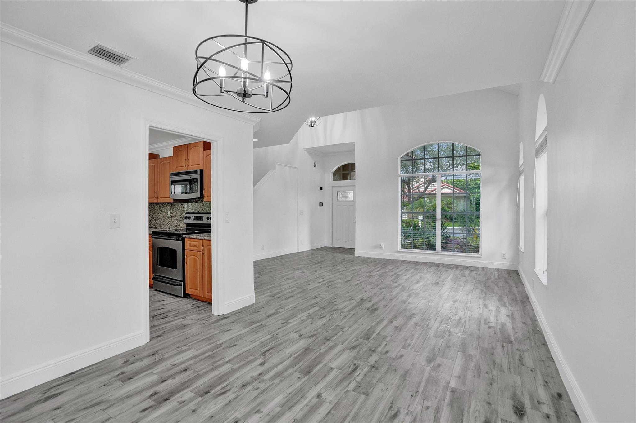 Pine Ridge 112-37 B - Residential