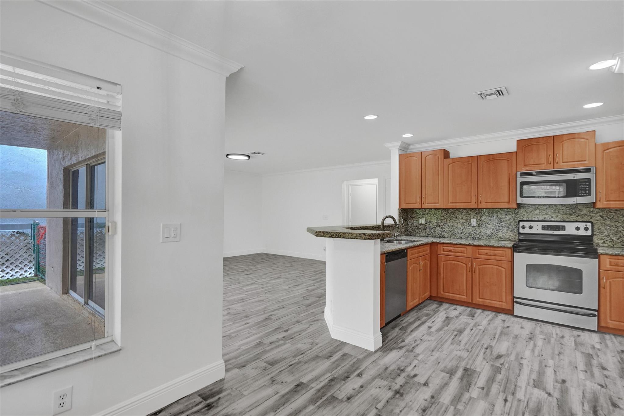 Pine Ridge 112-37 B - Residential