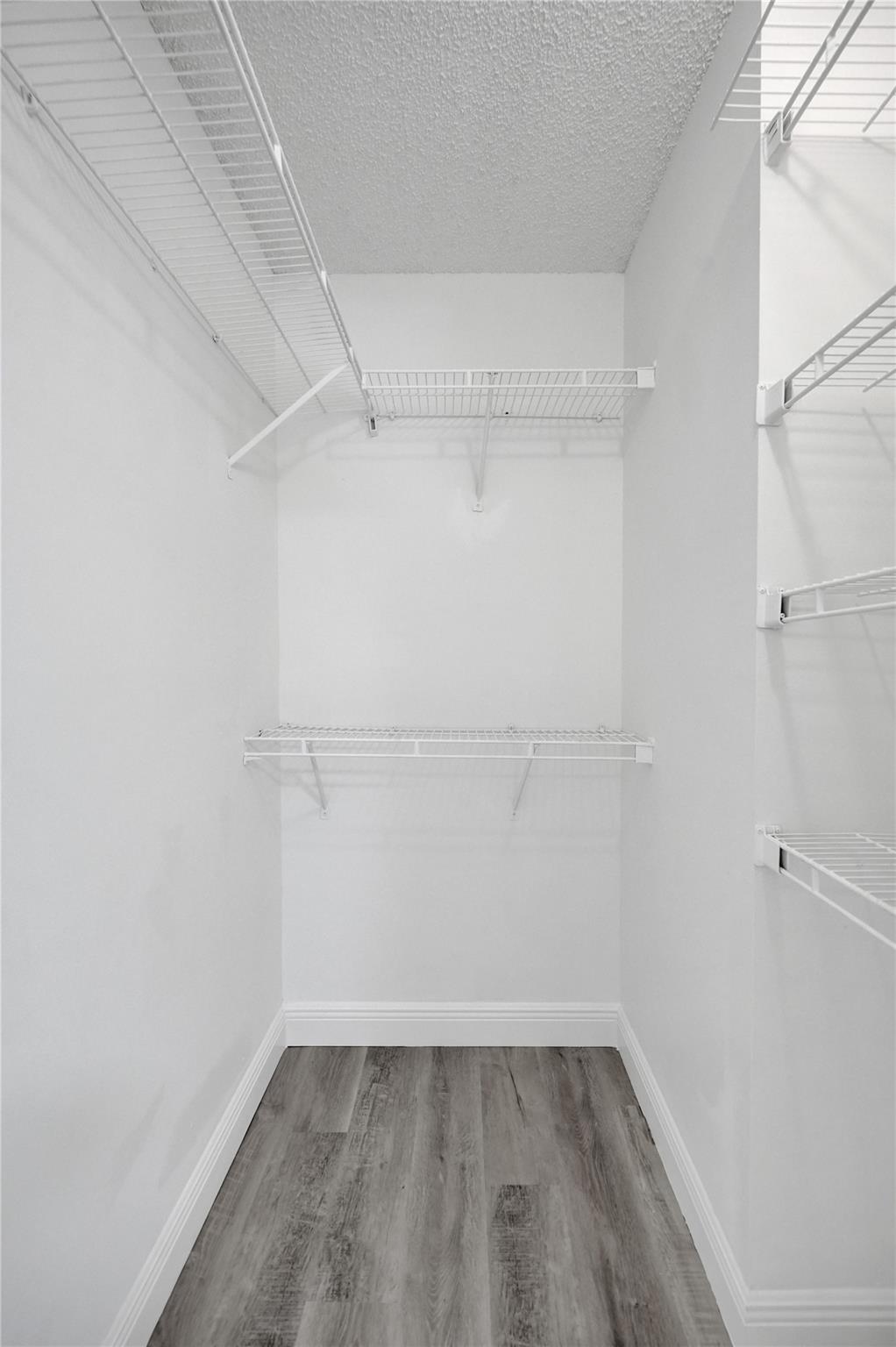 Pine Ridge 112-37 B - Residential