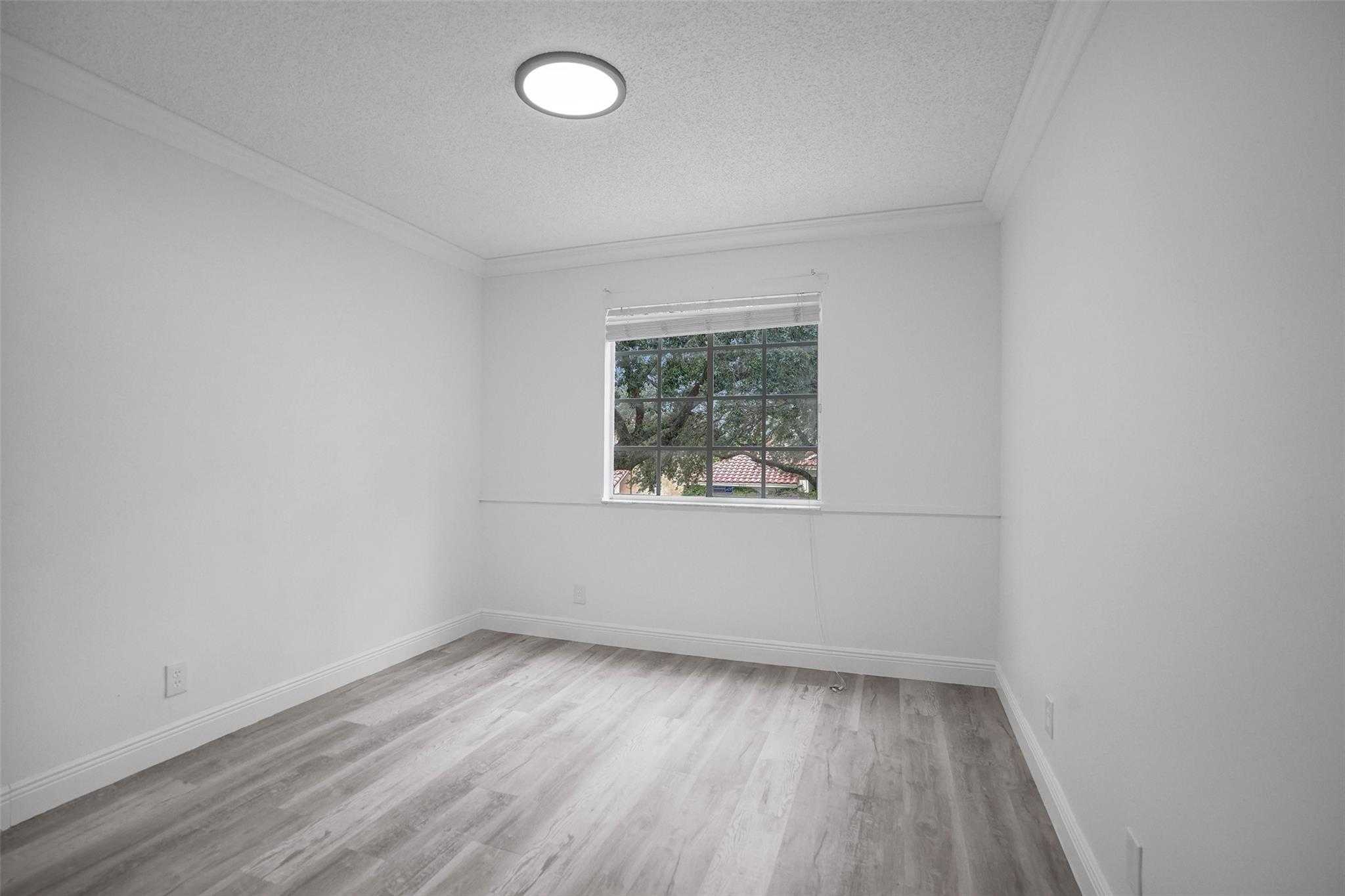 Pine Ridge 112-37 B - Residential