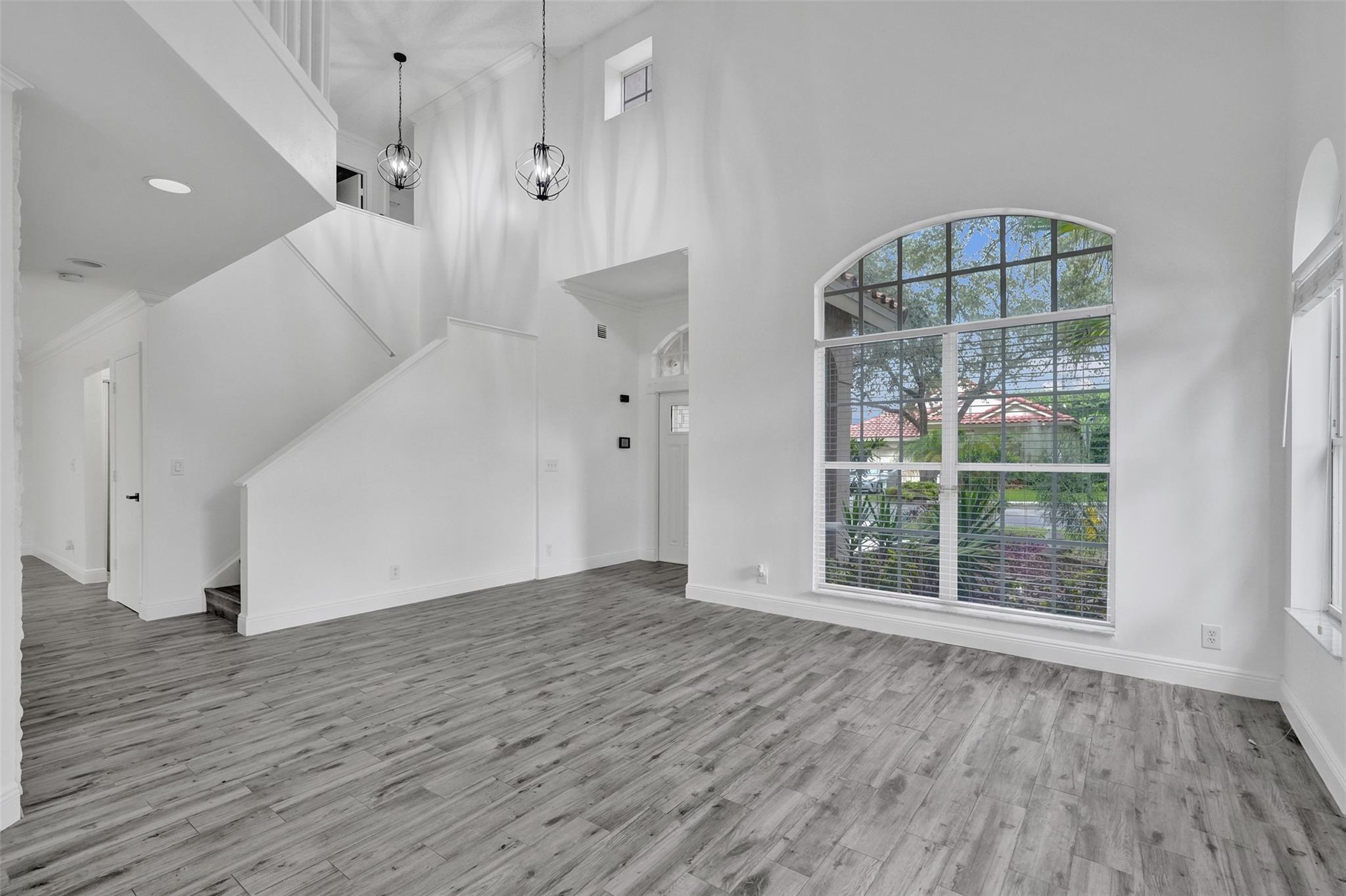 Pine Ridge 112-37 B - Residential