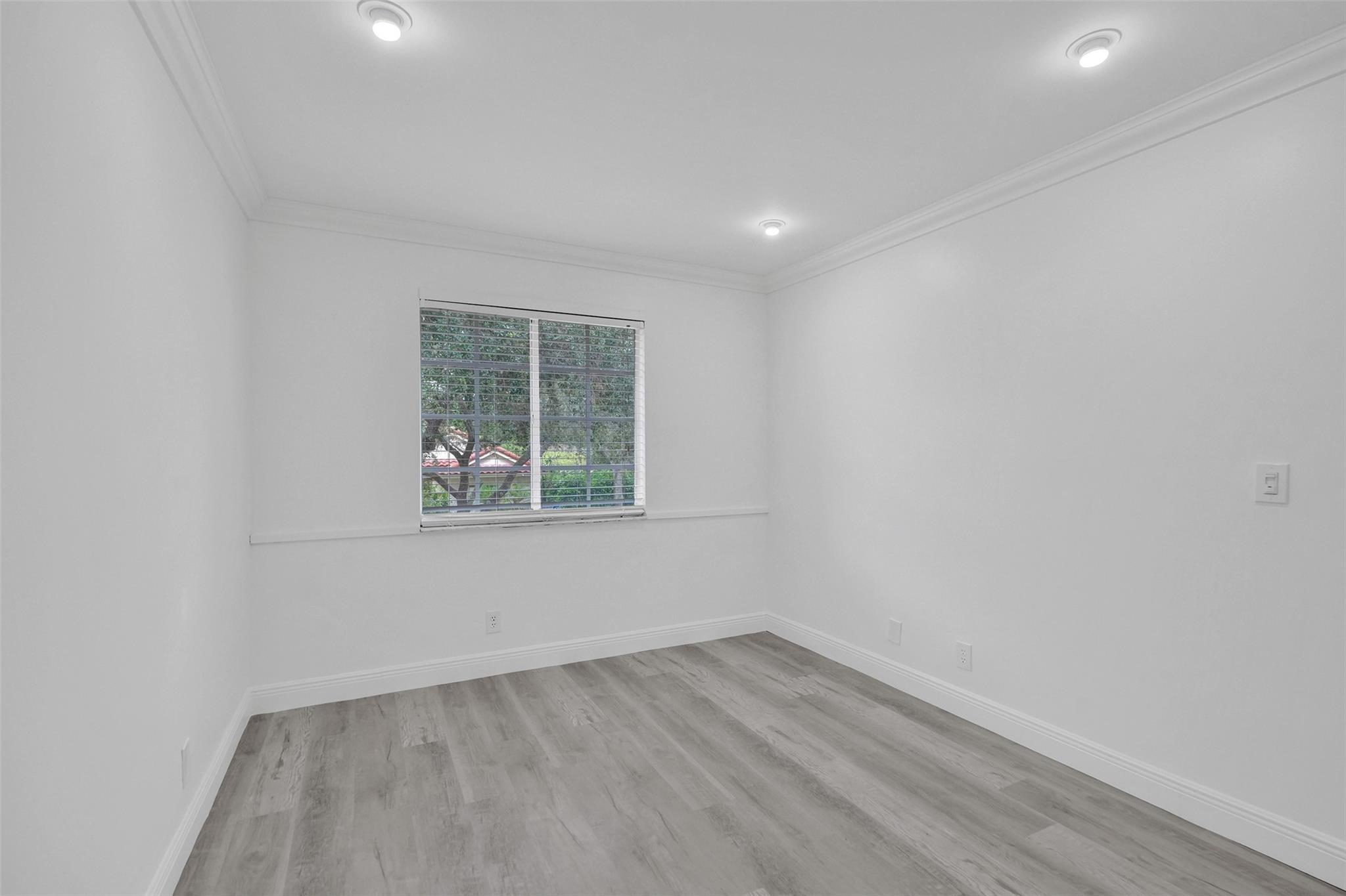 Pine Ridge 112-37 B - Residential