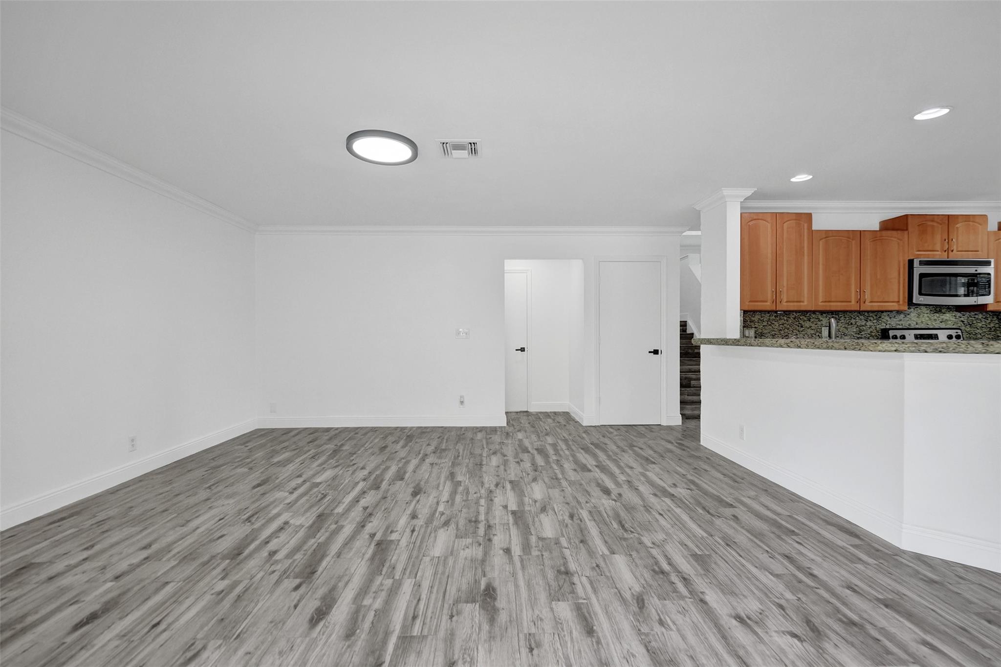 Pine Ridge 112-37 B - Residential