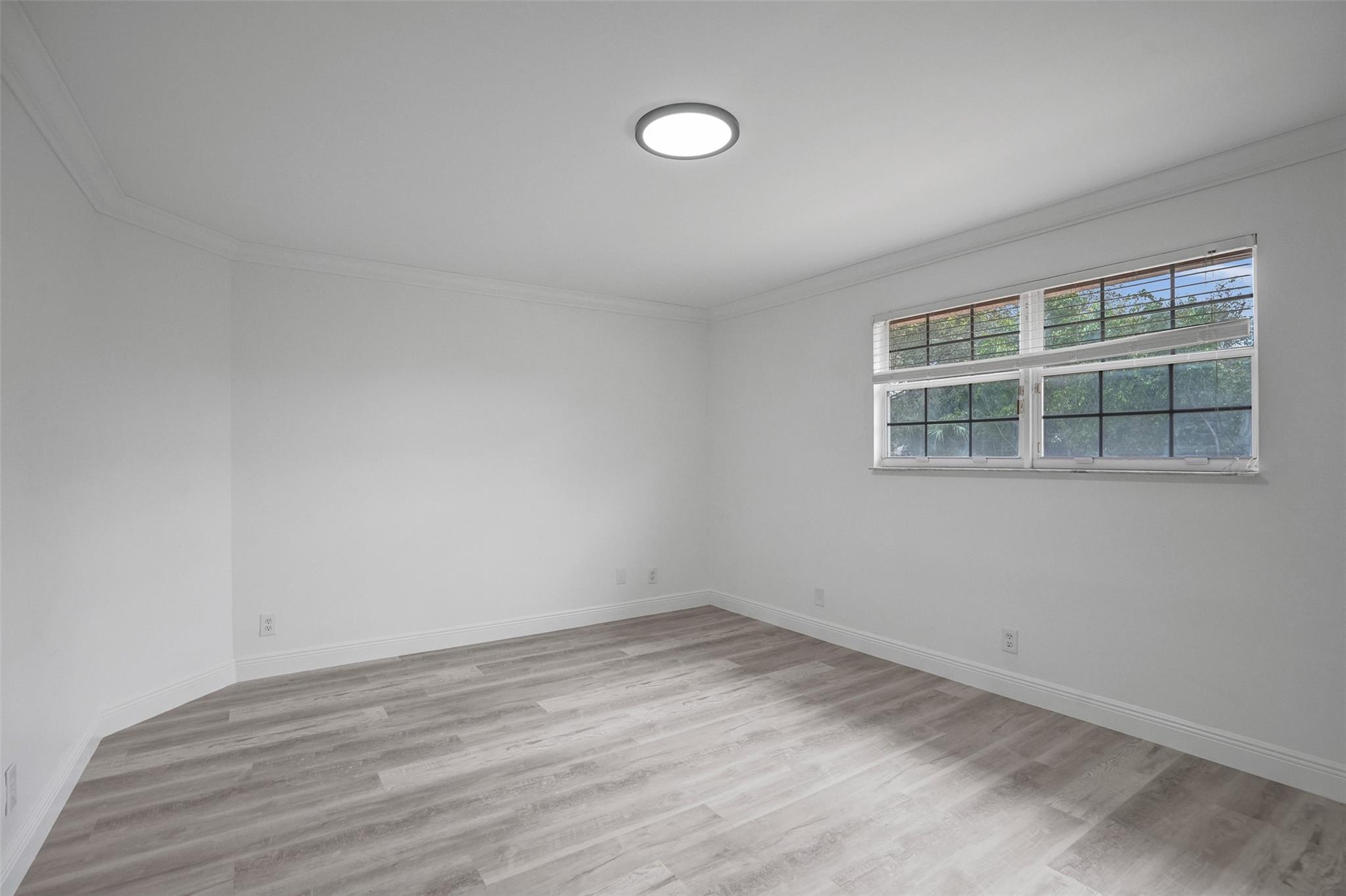 Pine Ridge 112-37 B - Residential