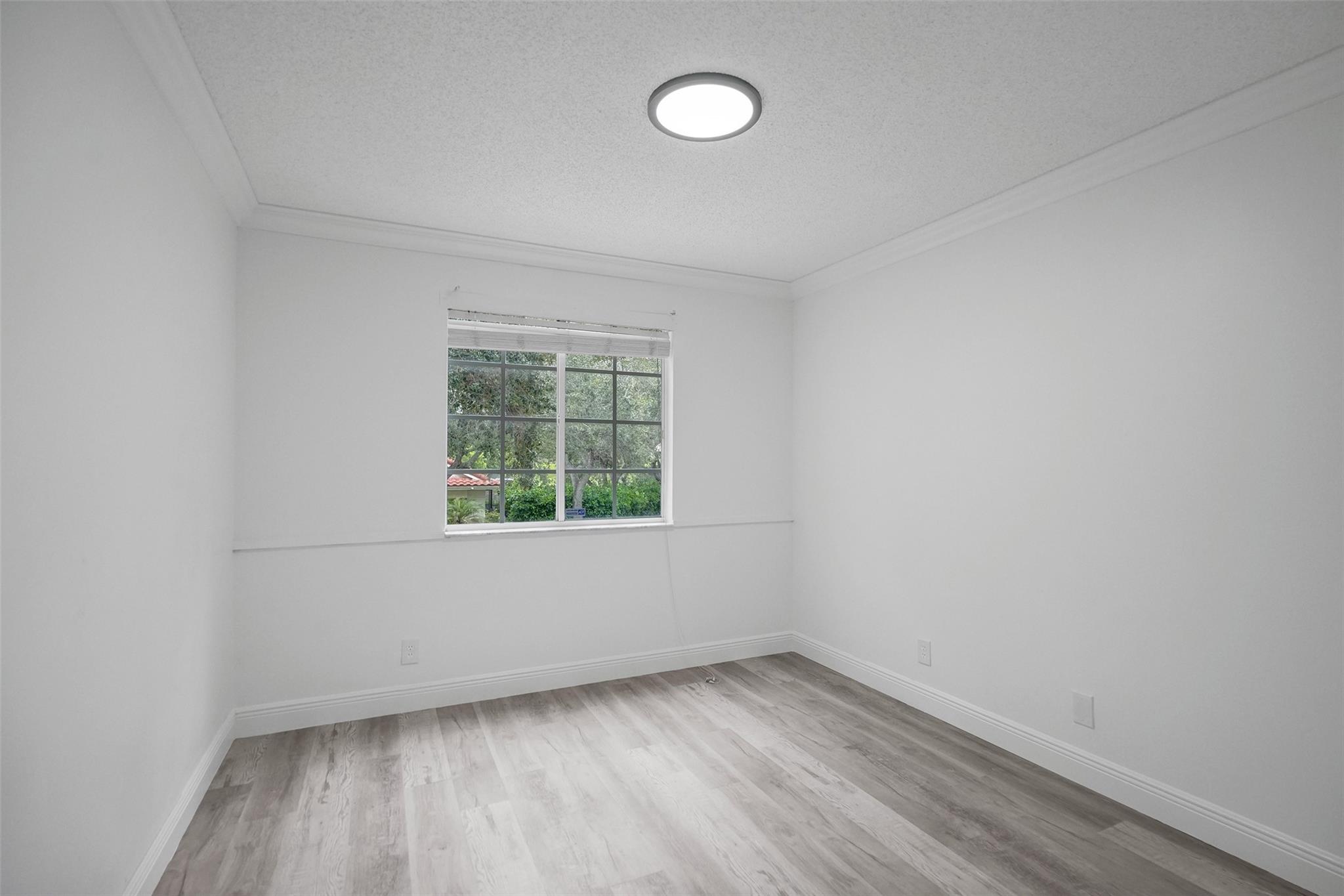 Pine Ridge 112-37 B - Residential