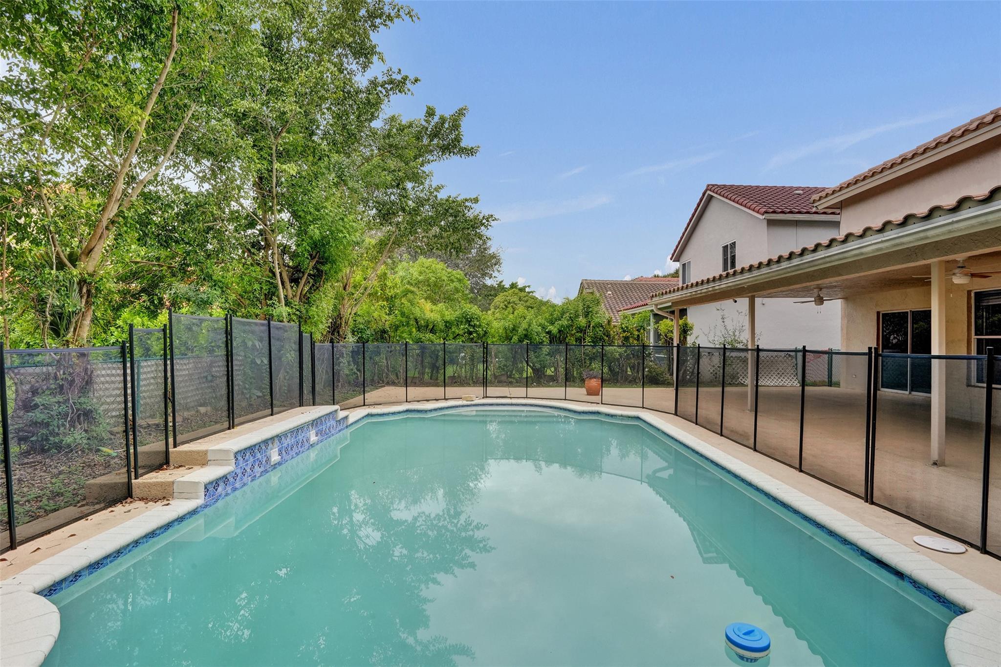 Pine Ridge 112-37 B - Residential