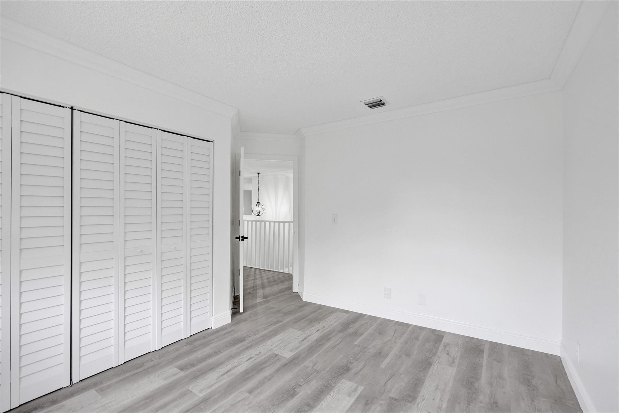 Pine Ridge 112-37 B - Residential