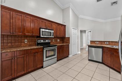 PORT ST LUCIE SECTION 19 - Residential Lease
