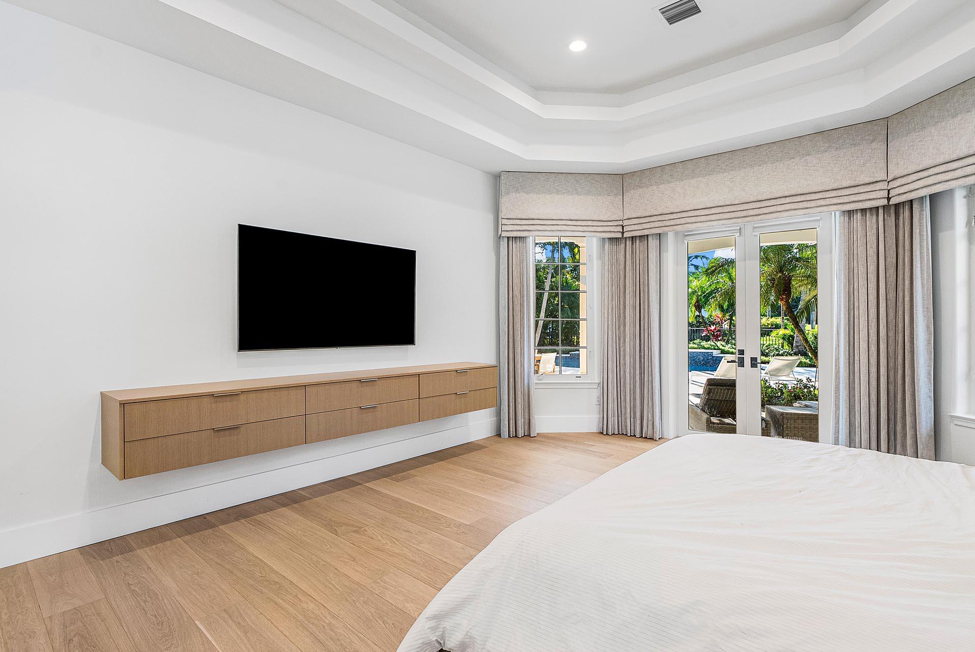 ROYAL PALM YACHT & COUNTR - Residential