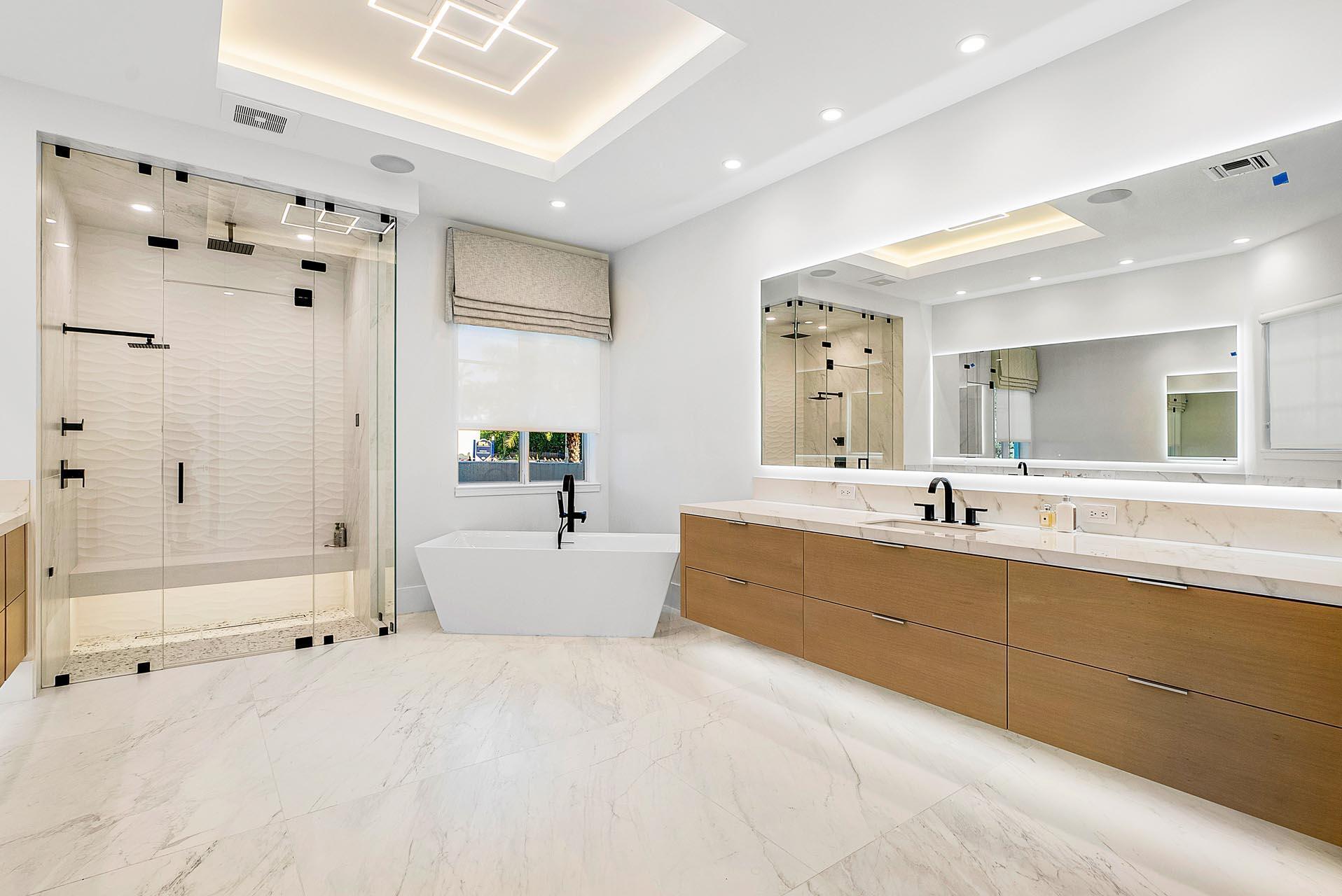 ROYAL PALM YACHT & COUNTR - Residential