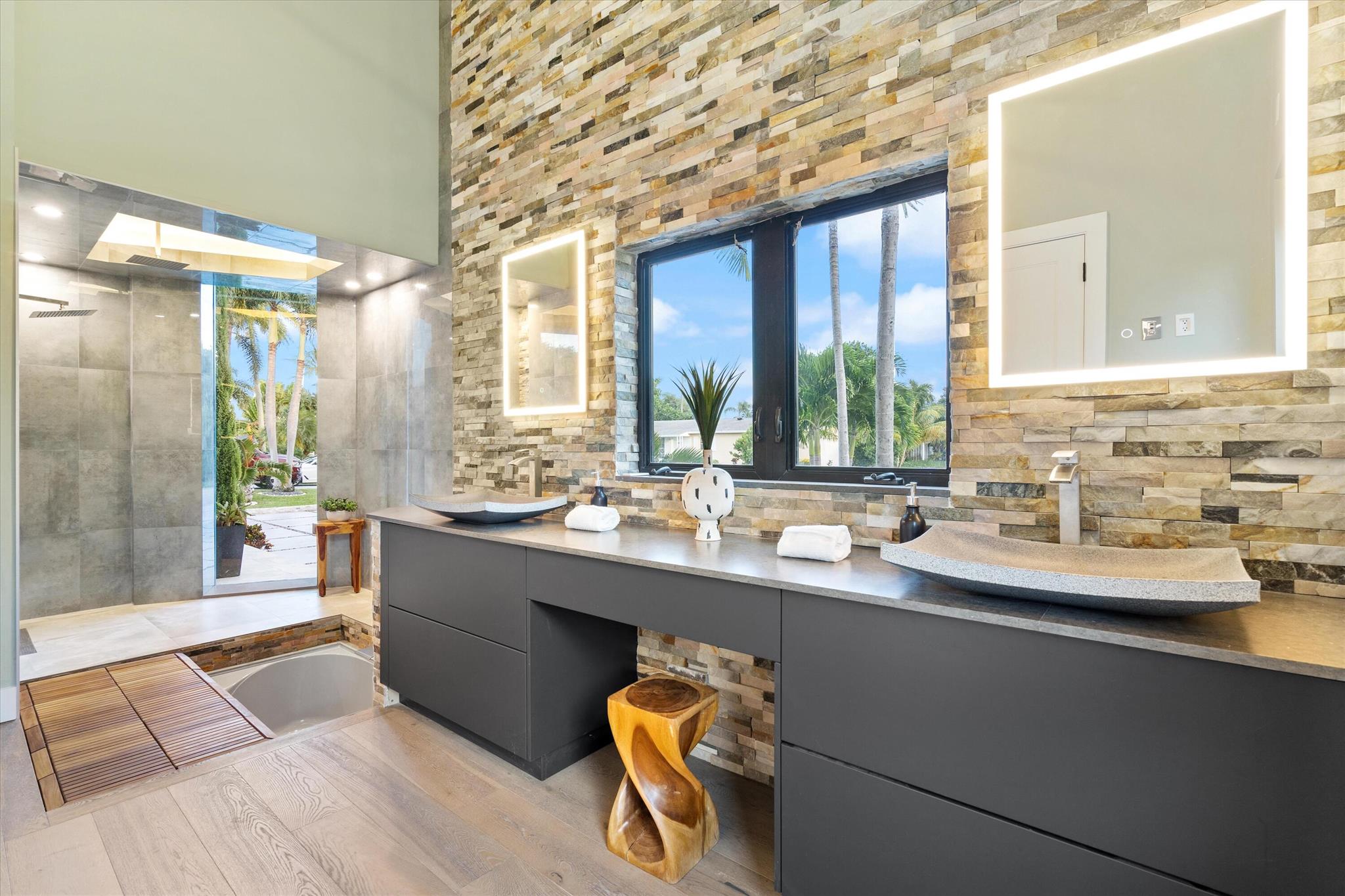 TRADE WINDS ESTATES FIRST - Residential