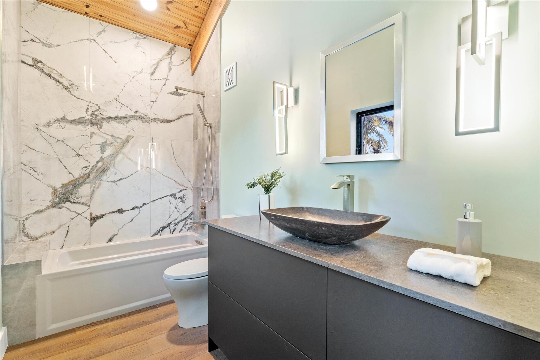 TRADE WINDS ESTATES FIRST - Residential