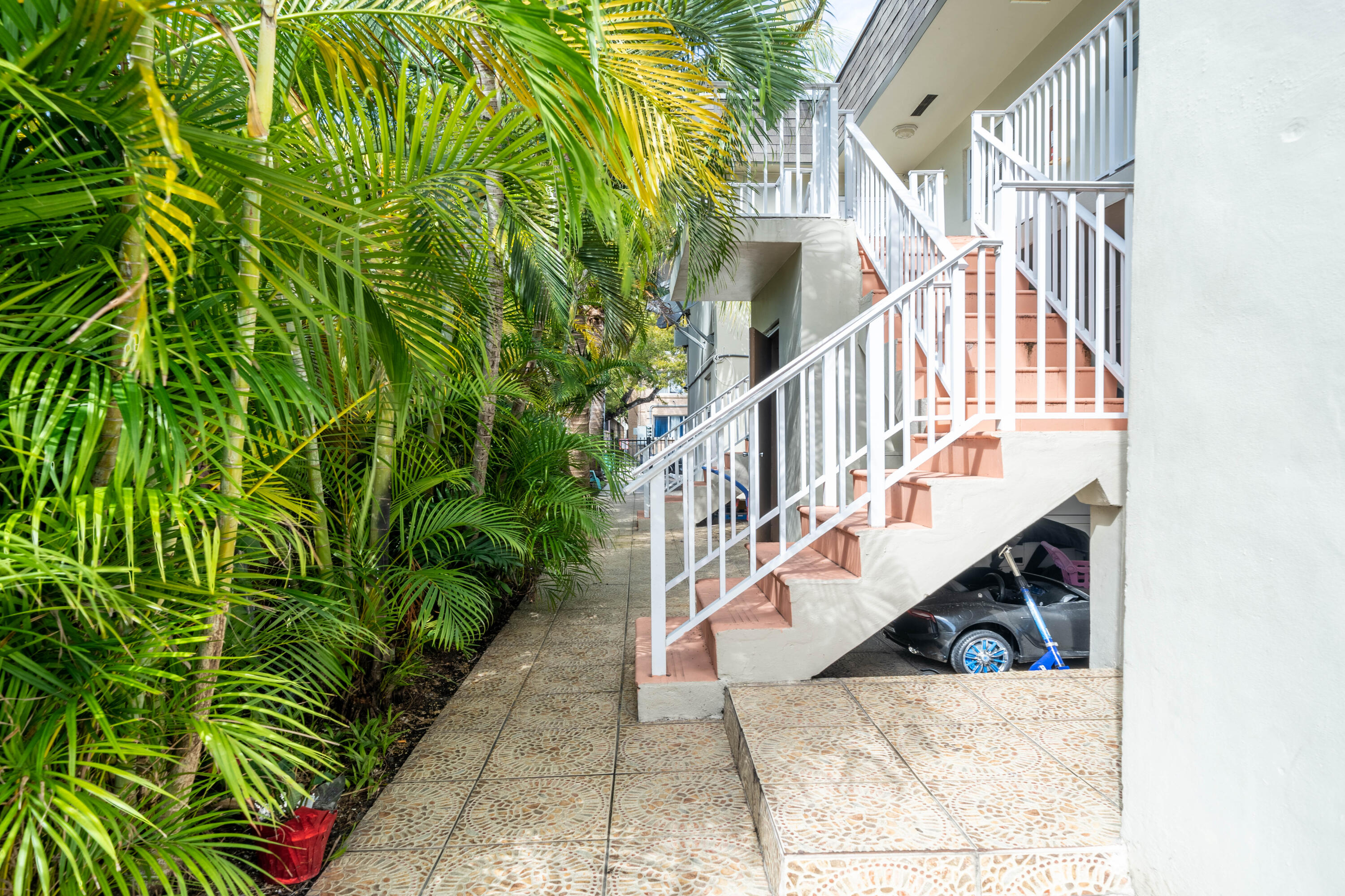 THE EDGES AT 2ND ST CONDO - Residential Lease