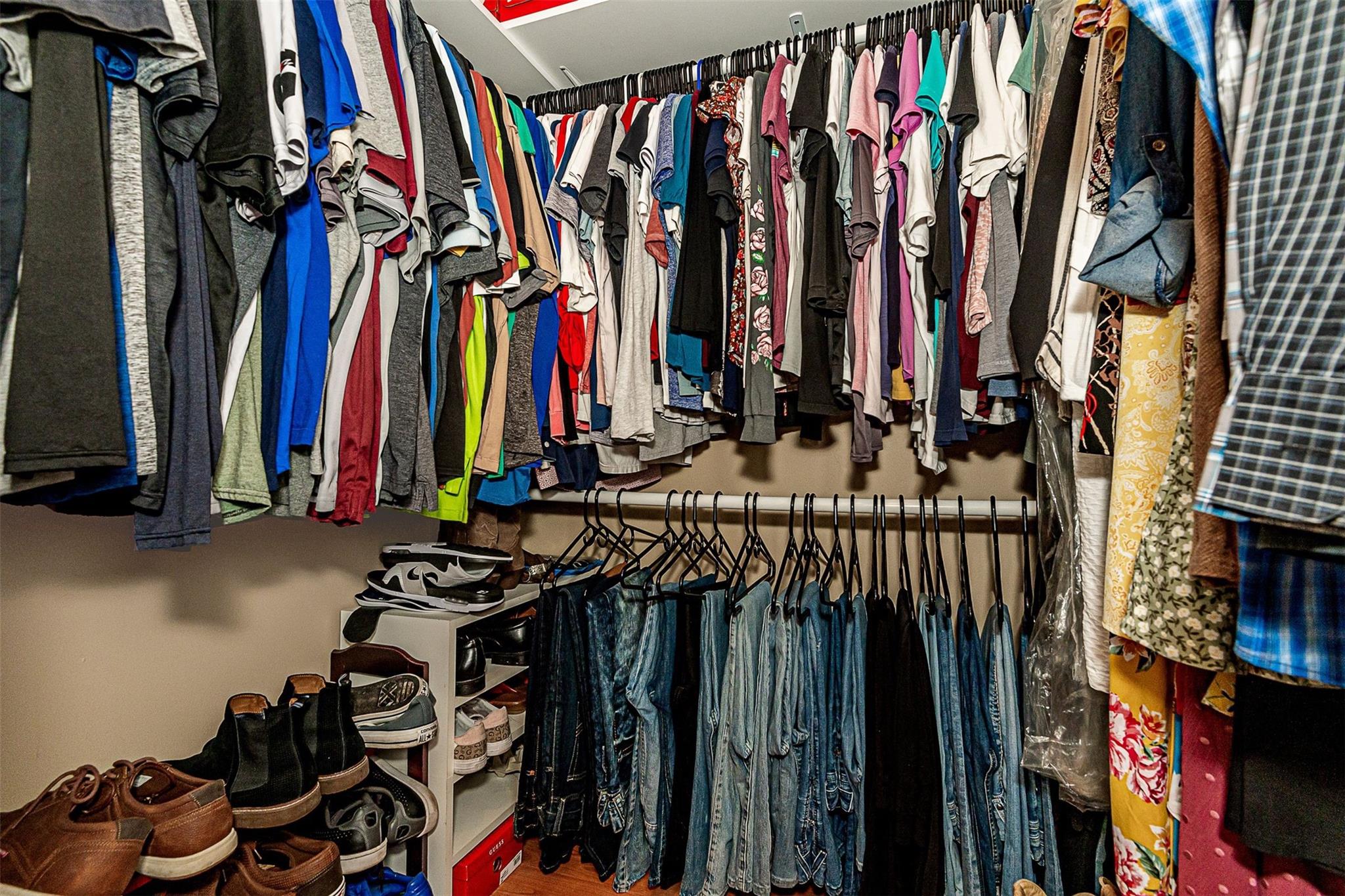 Banyan Estates 139-36 B - Residential