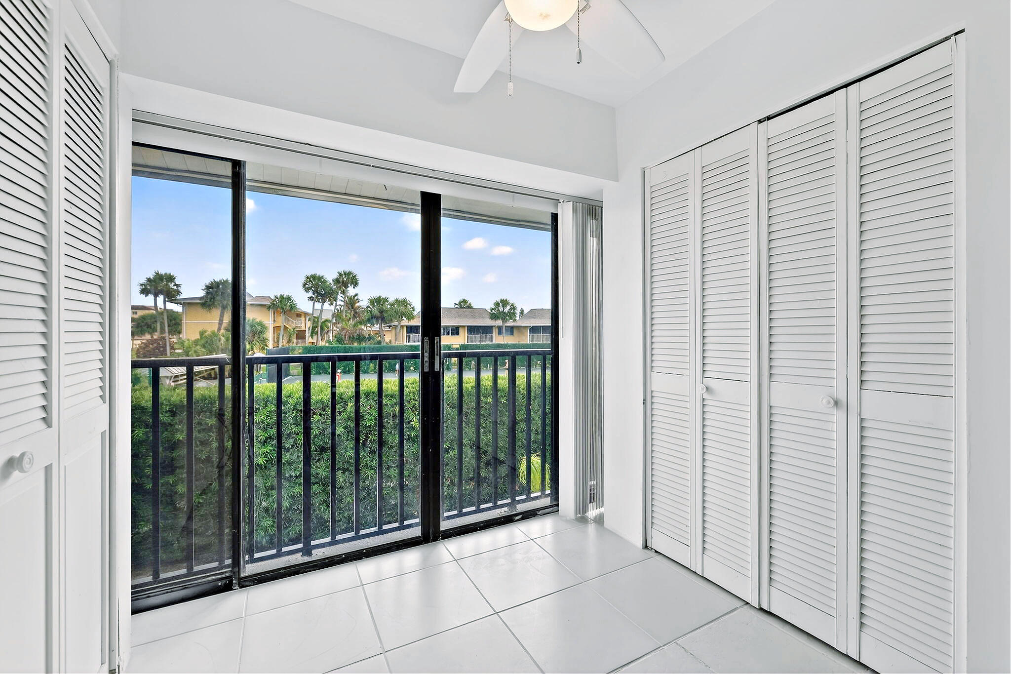 OCEAN VILLAGE - Residential