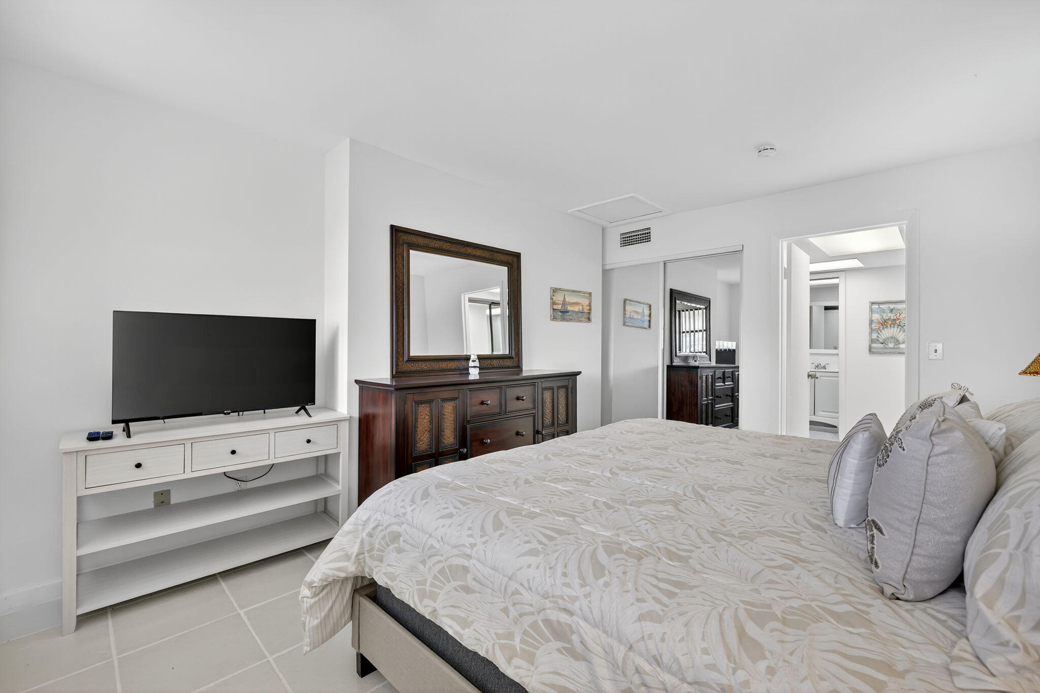 OCEAN VILLAGE - Residential