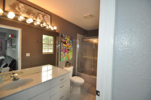 COUNTRYS POINT - Residential Lease