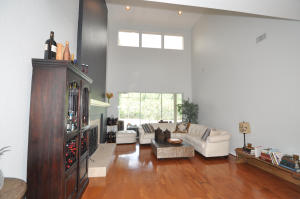 COUNTRYS POINT - Residential Lease