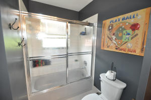 COUNTRYS POINT - Residential Lease