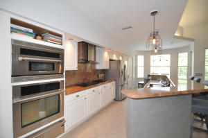 COUNTRYS POINT - Residential Lease