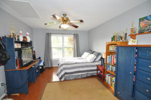 COUNTRYS POINT - Residential Lease