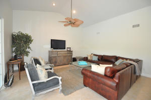 COUNTRYS POINT - Residential Lease