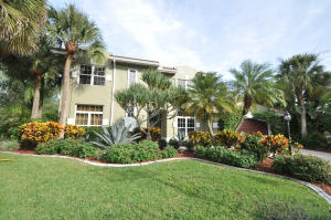 COUNTRYS POINT - Residential Lease