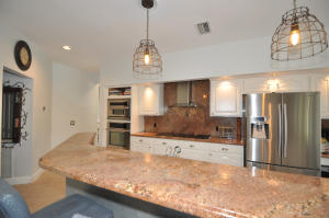 COUNTRYS POINT - Residential Lease