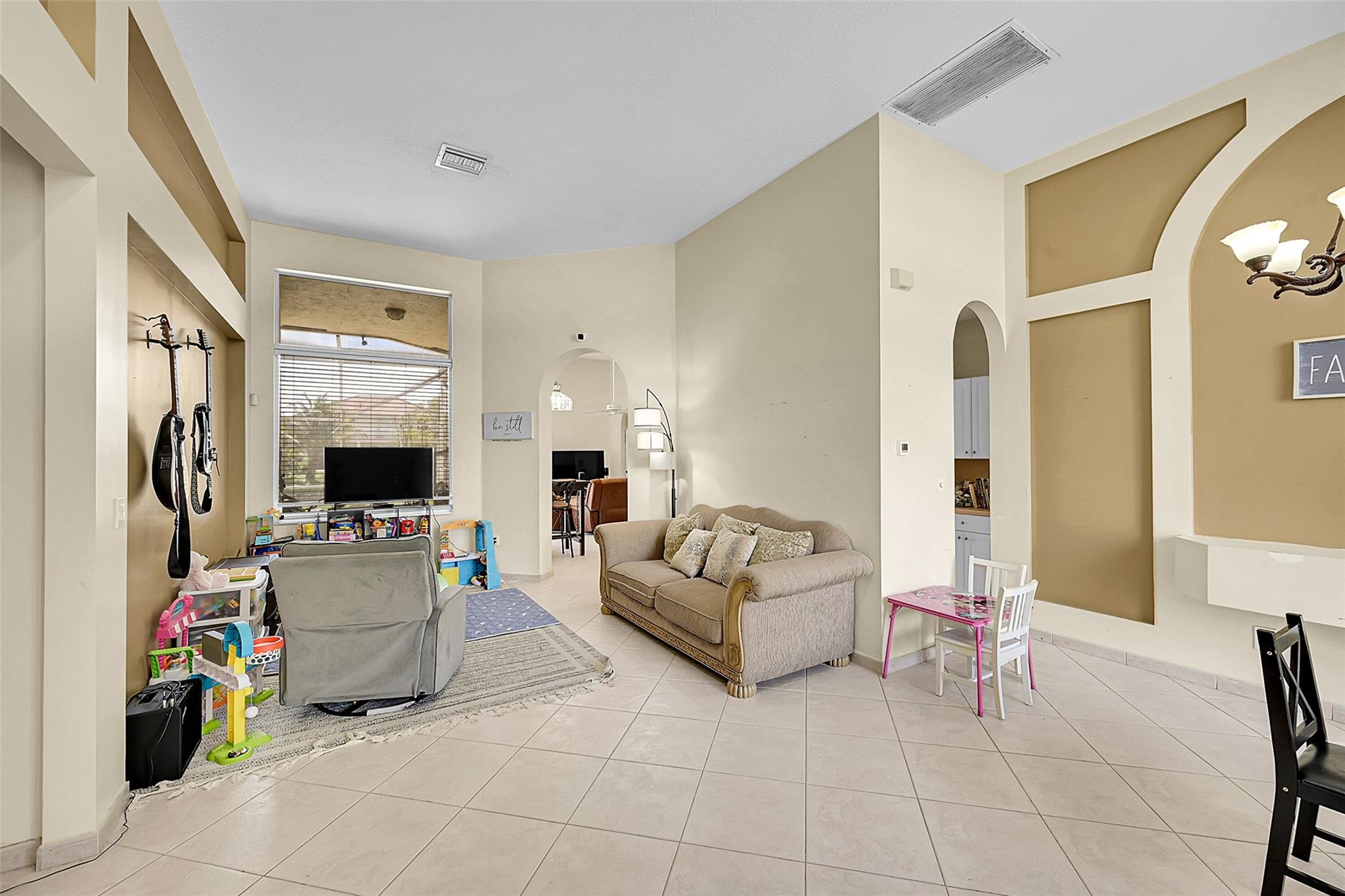 12340 NW 26th St