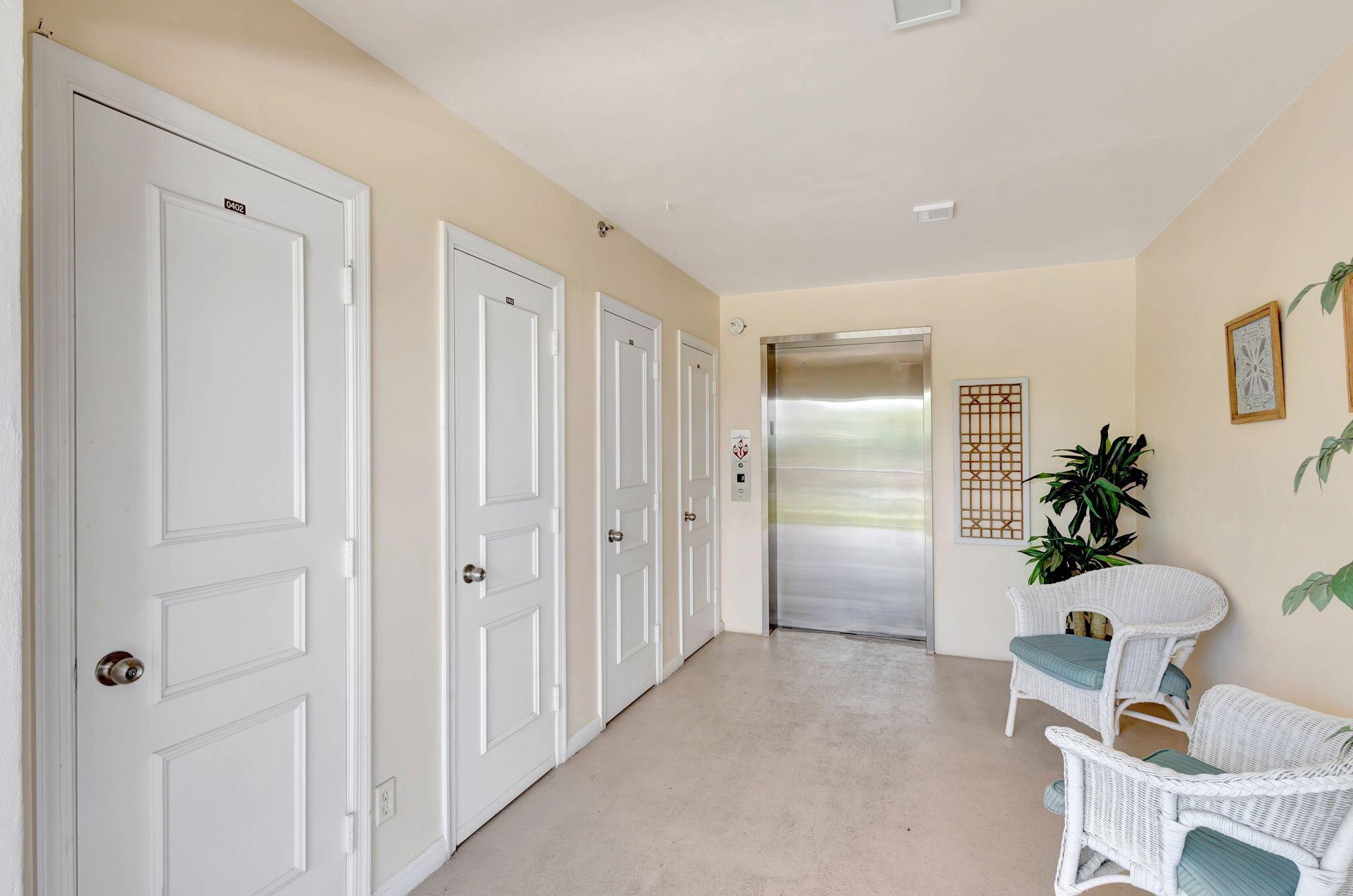 300 N Highway A1a 404o