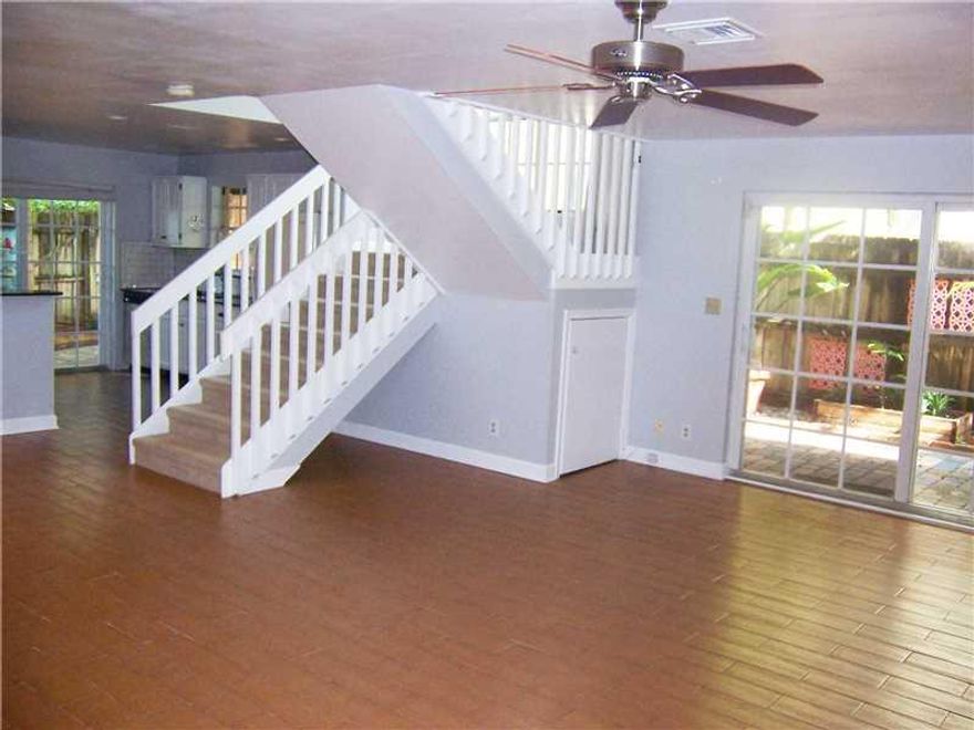 COME SEE WHY THIS VICTORIA PARK LOW PRICED TOWNHOME IS THE PERFECT PLACE TO LIVE. LARGE WRAP AROUND PATIO/YARD WITH YOUR OWN BUILT-IN BAR. EXPANSIVE LIVING ROOM/DINING ROOM WITH TILED FLOORS. FULLY UPDATED KITCHEN. GENEROUS BEDROOMS. 2.5 TILED BATHS. GREA T CLOSET SPACE. UNDER STAIR STORAGE. FULL-SIZED LAUNDRY ROOM. CONVENIENTLY LOACTED WITHIN WALKING DISTANCE OF HOLIDAY PARK, GREAT SUPER- MARKETS, AND RESTAURANTS OF ALL TYPES. NO LEASE 1ST TWO YEARS.