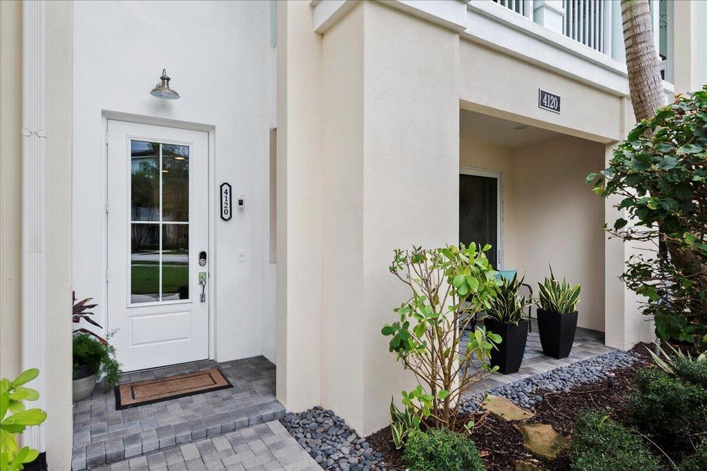 Photo of 4120 Faraday Way, Palm Beach Gardens, FL 33418 (MLS # R10965318)