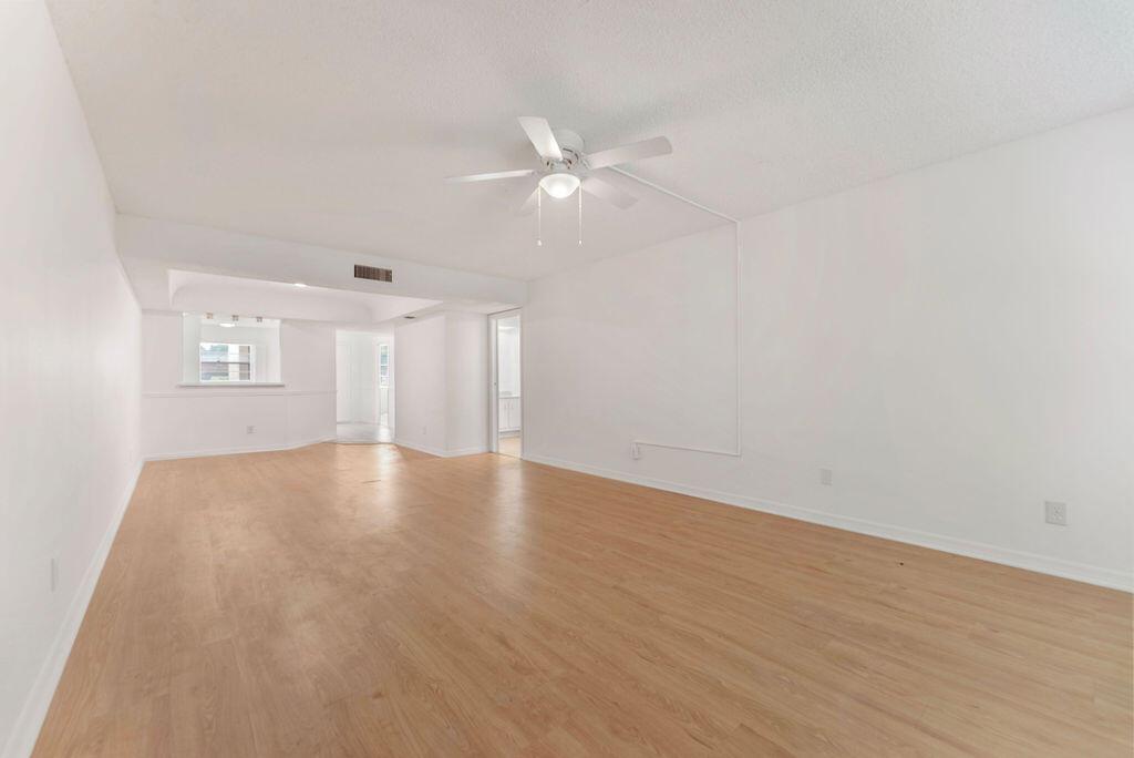 23247 Barwood Lane 101