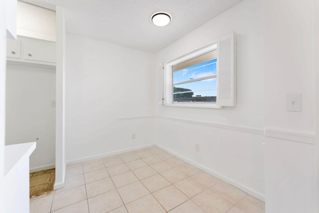 23247 Barwood Lane 101